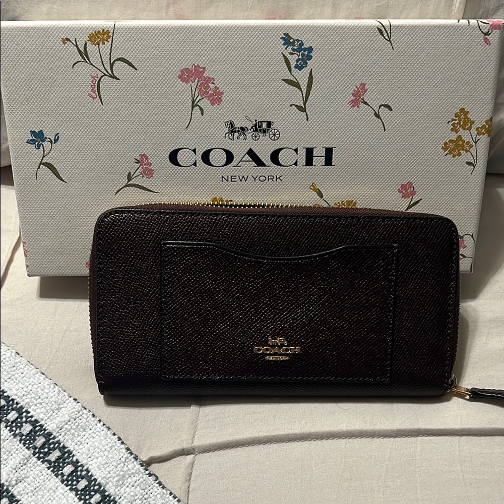 Coach Oxblood Wallet Sleek Minimalist Design